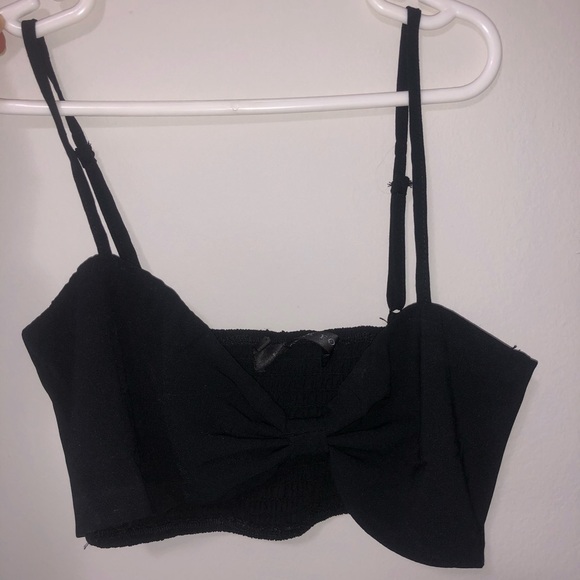 White Fox Sian Crop Black - Picture 3 of 4